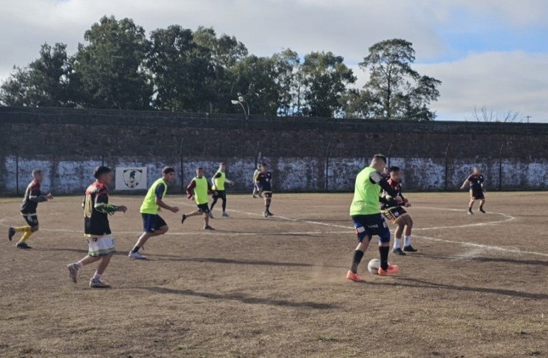 Encuentro de ftbol e integracin en la Unidad 2